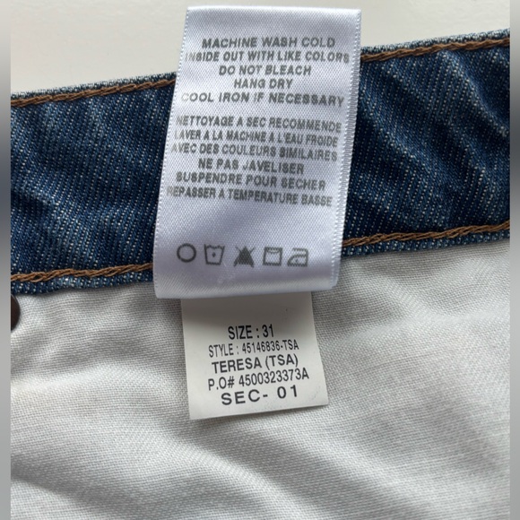 JOE’S High Rise Blue Theresa Jean Shorts with Distressed Hem Size 31 - Picture 6 of 12